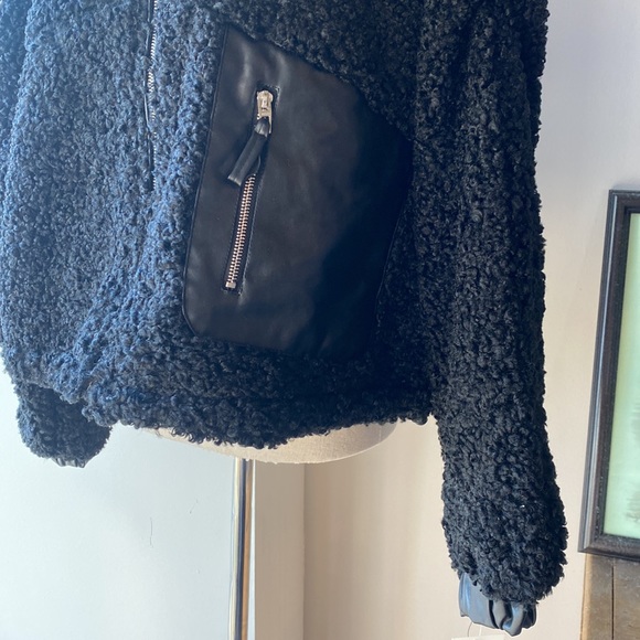 Faux Fur Shearling with Vegan Leather Trim Bomber Jacket - XL - Picture 6 of 7